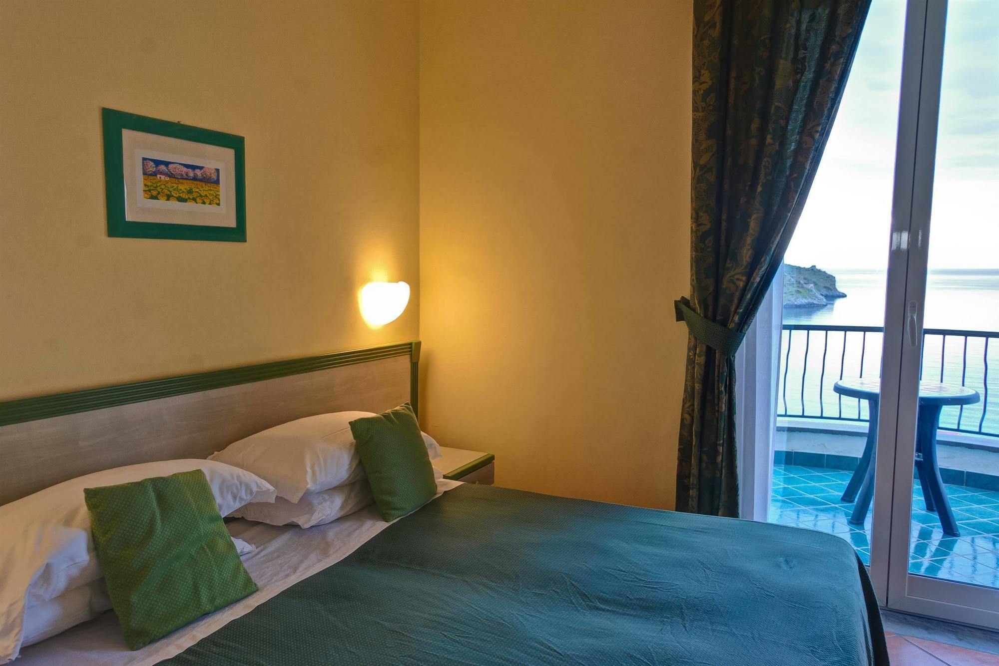 Best Western Hotel La Conchiglia パリヌロ エクステリア 写真