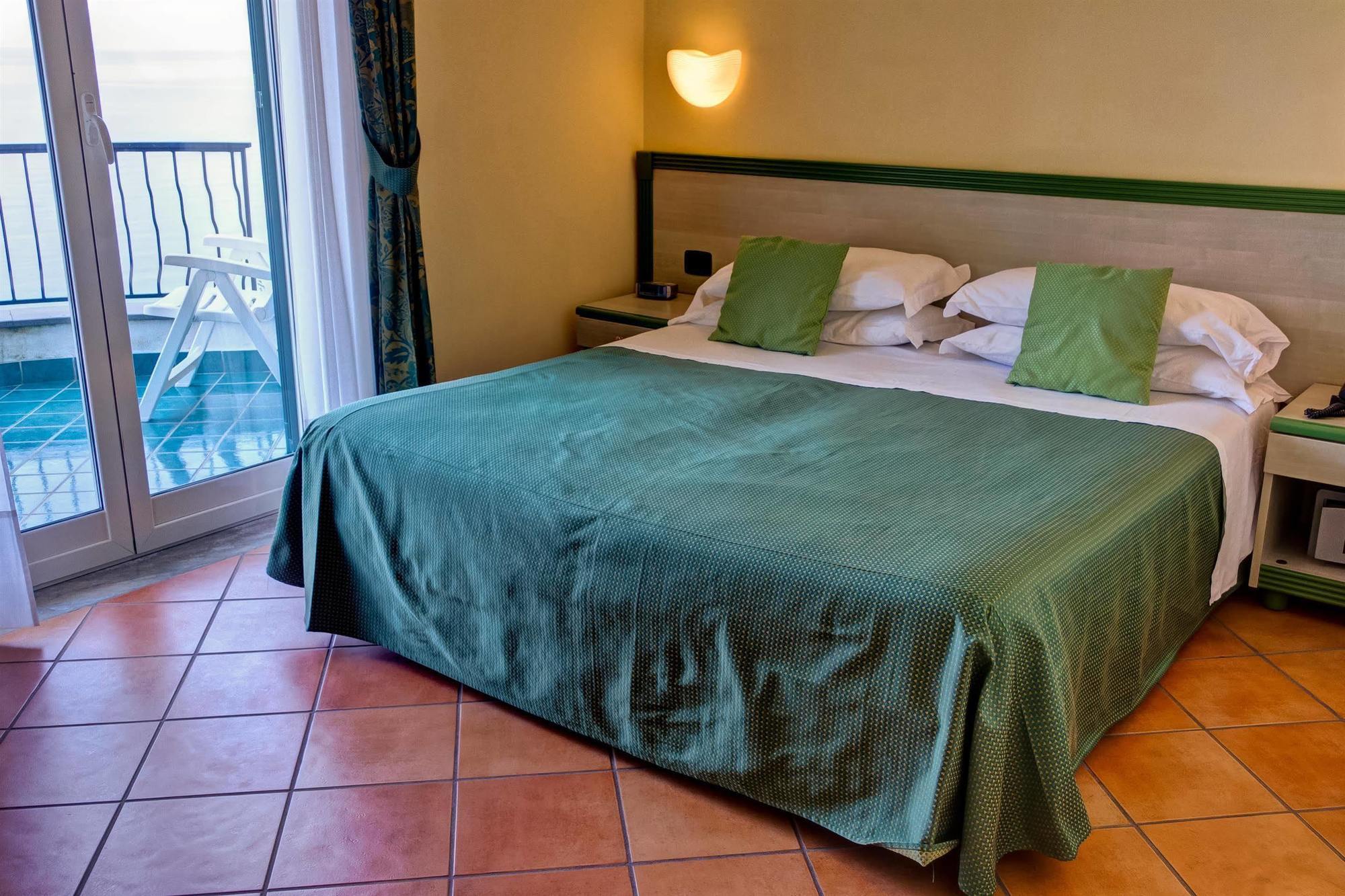 Best Western Hotel La Conchiglia パリヌロ エクステリア 写真